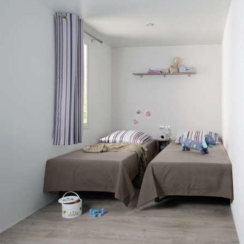 Mobilhome 4 personnes - Standard 29m² - 2 chambres - Terrasse