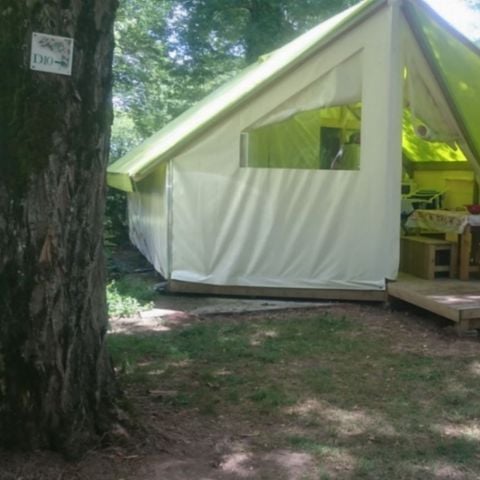 Tente en toile et en bois 5 personnes - Tente Junior - Arrivée samedi / mercredi - Avec sanitaire - Animaux Interdits