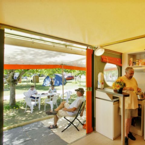 TENTE 5 personnes - Pagan - Arrivée dimanche - avec sanitaire - Animaux Interdits