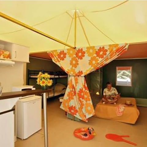 TENTE 5 personnes - Pagan - Arrivée dimanche - avec sanitaire - Animaux Interdits