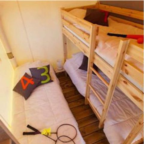 TENTE TOILE ET BOIS 5 personnes - Sahari - Arrivée samedi sans sanitaire - Animaux Interdits