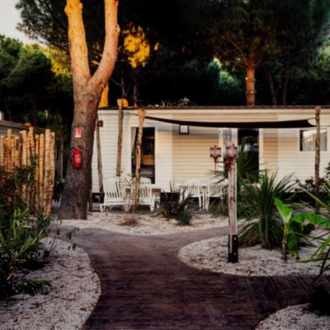 BUNGALOW 4 personnes - Privilège P2 2 chambres 2 SDB GARDEN