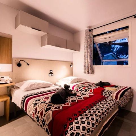 MOBILHOME 5 personnes - Pack Privilège 3 Pièces 4/5 Personnes Climatisé + TV