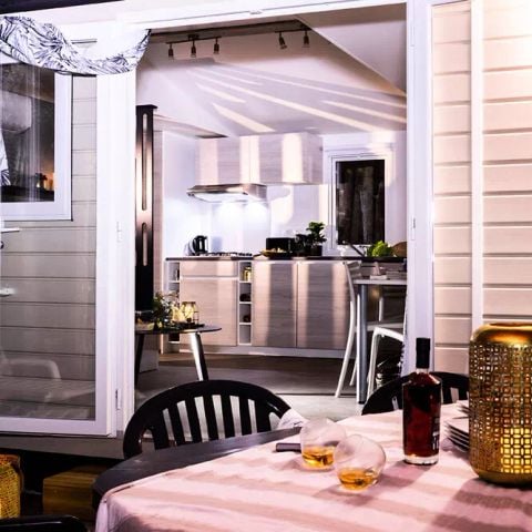 MOBILHOME 6 personnes - Pack Privilège 4 Pièces 6 Personnes Climatisé + TV