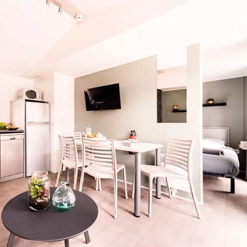 Mobilheim 6 Personen - Privilege Pack 4 Zimmer 6 Personen Klimatisiert + TV