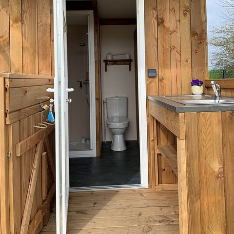 Pitch - Luxury pitch with 10A electricity connection and individual sanitary facilities