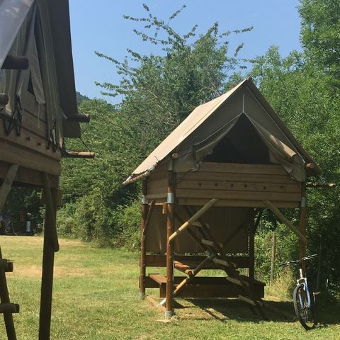 Canvas and wooden tent 2 persons - Standard bivouac on stilts -1 room