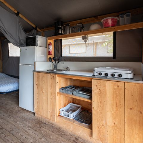 Tente en toile et en bois 4 personnes - Tente glamping Les Issambres