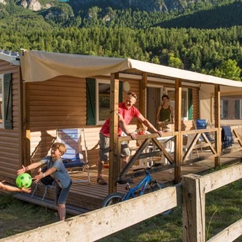 MOBILHOME 8 personnes - Premium 3 ch. 2 sdb 6/8 pers. climatisé