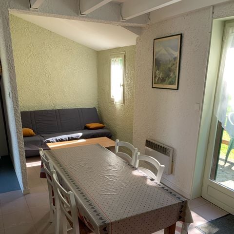 COUNTRY HOUSE 6 people