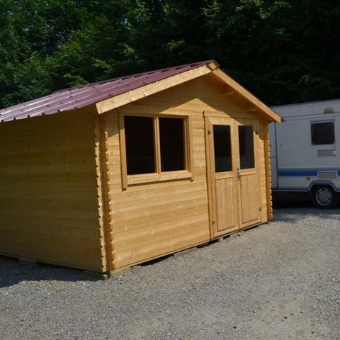 Caravane 5 personnes - + Chalet bois ECO