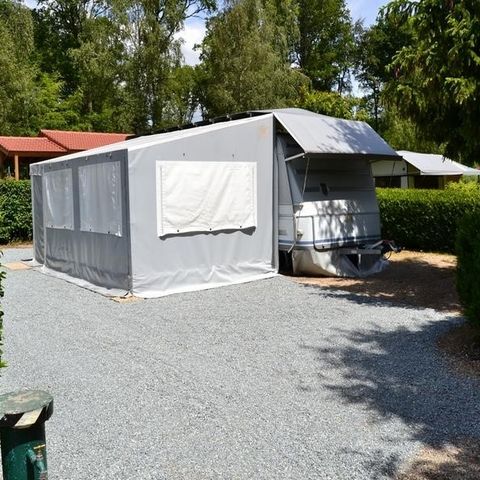CARAVANA 2 personas - con toldo CONFORT