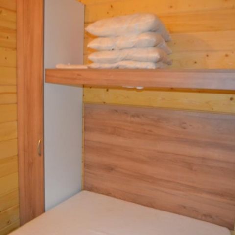 Chalet 4 personen - Chalet CONFORT Nelia 23 m² (1 Zimmer) + überdachte Terrasse von 8 m² + reversible Klimaanlage(045) + TV 2/4 Pers.