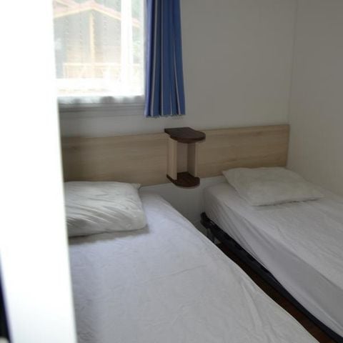 Mobilheim 4 personen - Mobilheim Ibiza CONFORT 26m² (2 Zimmer) + halbüberdachte Terrasse von 18 m² (neu!) 4 Pers.