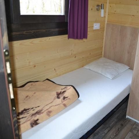 CHALET 5 personnes - Chalet CONFORT Monia 27 m² (2 chambres) + terrasse couverte de 10m² + clim réversible 4/5 pers