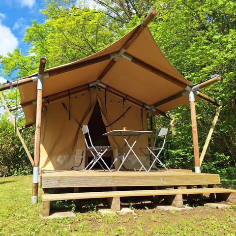 Safaritent 2 personen - Woodlodge Nature - 2 eenpersoonsbedden of 1 tweepersoonsbed - Uitzicht op de vijver 2 pers