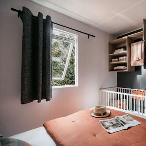 Mobilheim 4 personen - NEW// Mobilheim Loggia Confort 32m² - 4 Personen + Integrierte überdachte Terrasse + TV+ Bett160 4 Pers.
