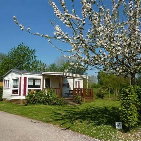 Stacaravan 4 personen - 2 slaapkamers (n°45)
