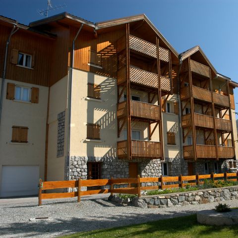 APARTMENT 5 people - Apartment 5 persons