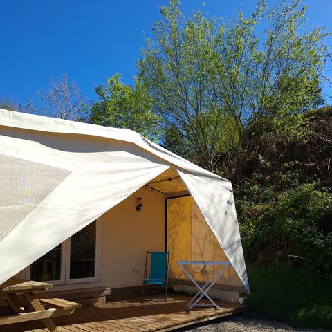 BUNGALOW DE LONA 4 personas - TOILATED LODGE sin agua