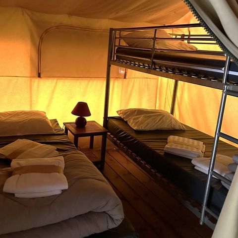 Safarizelt 5 Personen - Super Lodge | 2 Schlafz. | 4/5 Pers. | Einfache Terrasse | 1 Bad