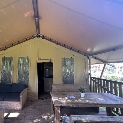 LODGE 5 personnes - Tente Lodge | 2 Ch. | 4/5 Pers. | Terrasse simple | 1 SDB | Clim.