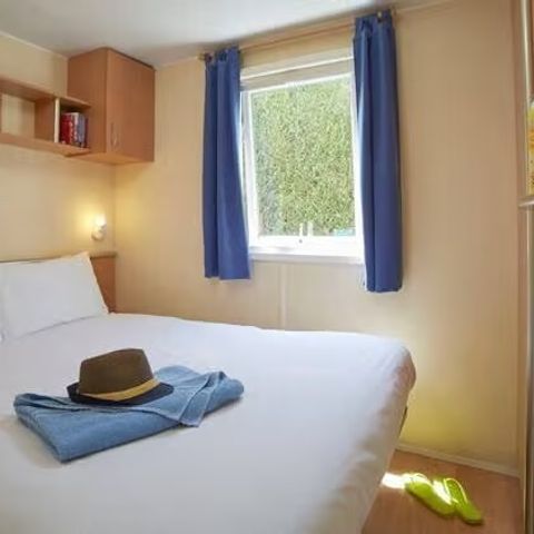 Mobilheim 8 Personen - Classic | 3 Schlafz. | 6/8 Pers. | Erhöhte Terrasse | 2 Bäder