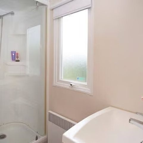 Mobilhome 8 personnes - Classic | 3 Ch. | 6/8 Pers. | Terrasse surélevée | 2 SDB