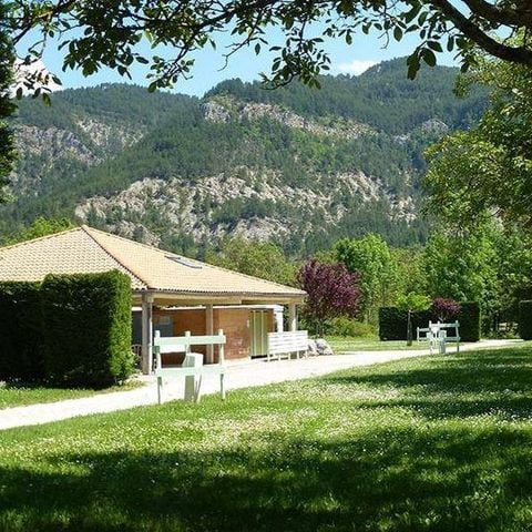 PIAZZOLA - Piazzola per 1 tenda, roulotte o camper + 1 auto