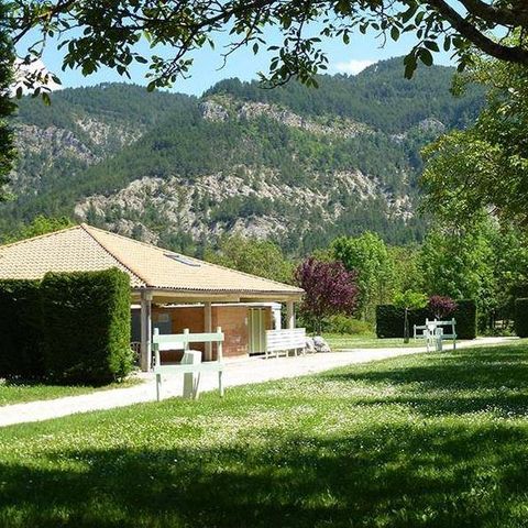 PLOT - Pitch for 1 tent, caravan or motor home + 1 car