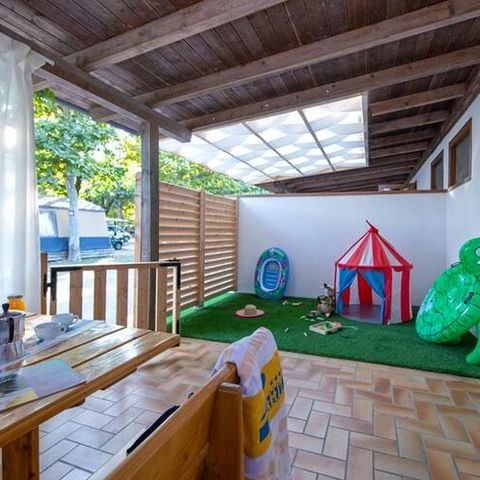 Chalet 4 personen - PEONIA (baby uitrusting inbegrepen)