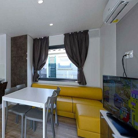 Stacaravan 5 personen - GIGLIO met Jacuzzi