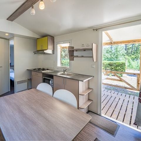 Stacaravan 6 personen - Klassiek | 2 Slaapkamers | 4/6 Pers. | Verhoogd terras | Airconditioning.