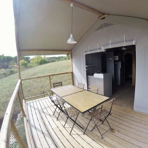 Insolite 5 personnes - LODGE TOILEE SUR PILOTIS