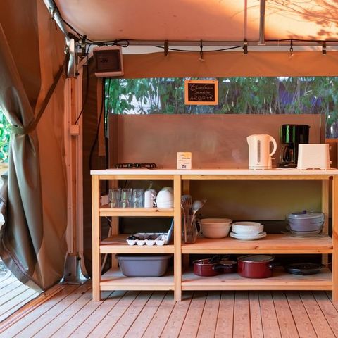 Tent 5 persons - FREE FLOWER without sanitary facilities or water supply