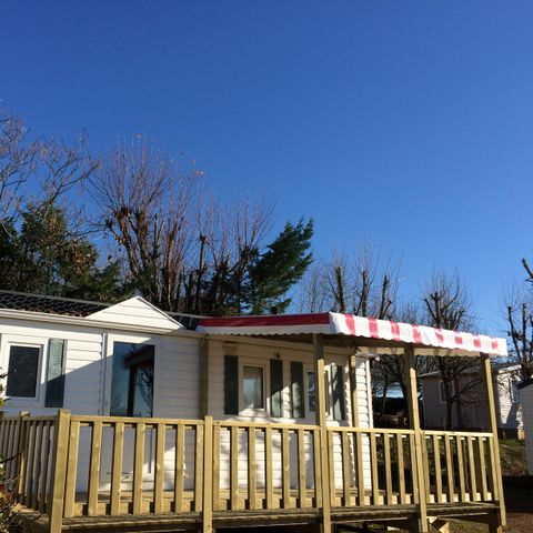 Mobilheim 5 Personen - MH2 CONFORT + halbüberdachte Terrasse 20 m².