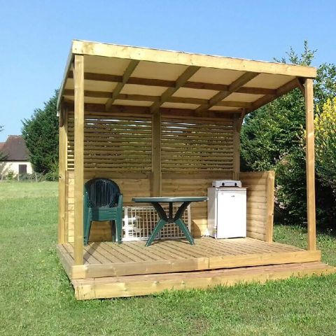PLOT - The unusual CopCamp'étoiles for 2 people on a comfortable pitch
