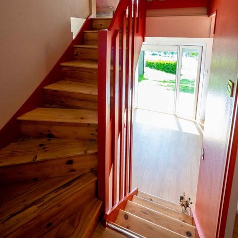 GÎTE 5 personnes - Vue sur le lac 32m²  (2 chambres) + terrasse ouverte