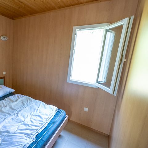 CHALET 6 personnes - Confort 26m² (2 chambres) + terrasse couverte 6m² vue sur le lac