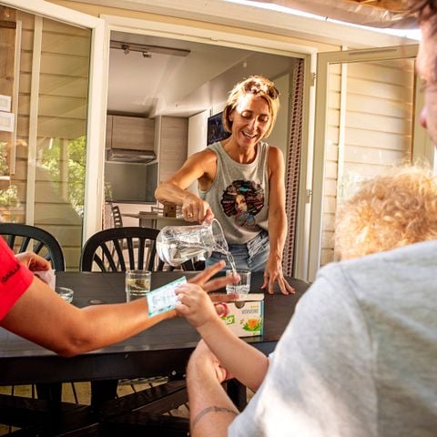 MOBILE HOME 4 people - Mobil-home Confort PMR 29m² (2bedroom) + LV + TV + 6m² semi-covered terrace for 4 people.