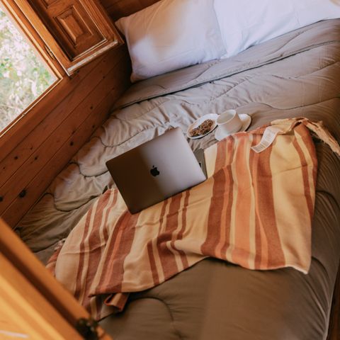 UNUSUAL ACCOMMODATION 2 people