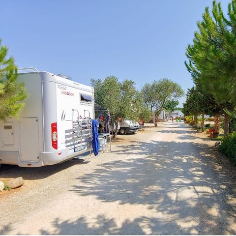 EMPLACEMENT - Campingcar/ Caravane