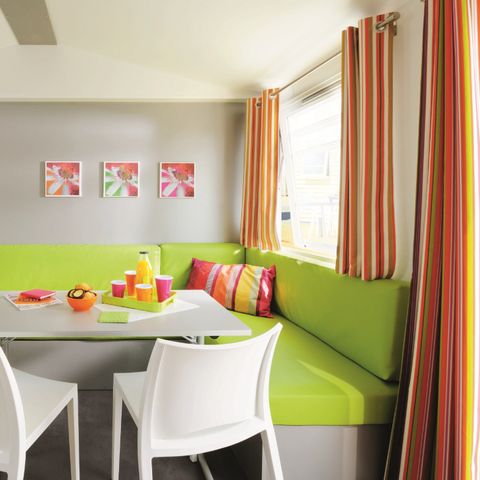 Mobilheim 4 personen - Mobilheim CONFORT 27,5m² (2 Zimmer) + TV + halbüberdachte Terrasse | 4 Personen