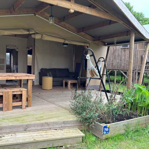 Safarizelt 4 personen -  	 Ecolodge Cotton toil CONFORT 35m² (2 Zimmer) darunter eine überdachte Terrasse von 11m² + TV | 4 Personen