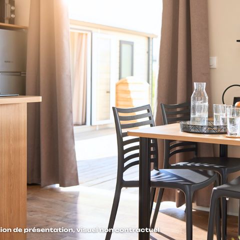 Mobile home 4 persons - NEW // Homeflower Premium CLIM 29m² (2 bedrooms) + semi-covered terrace + TV + linen + towels 4 pers.
