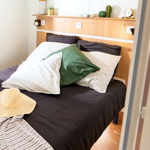 Mobilheim 4 Personen - NEW // Homeflower PREMIUM PLUS 29m² (2 Zimmer) + gemachte Betten bei der Ankunft und Endreinigung