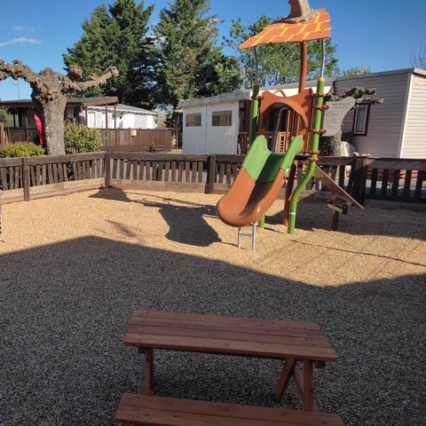 MOBILE HOME 4 people - Comfort "Mimosa - Marguerite - Crocus - Jacinthe" 2 bedrooms Air-conditioned
