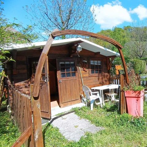 Chalet 2 personen - Kleines Holzchalet Schlafsaal (ohne Küche und Wasser)