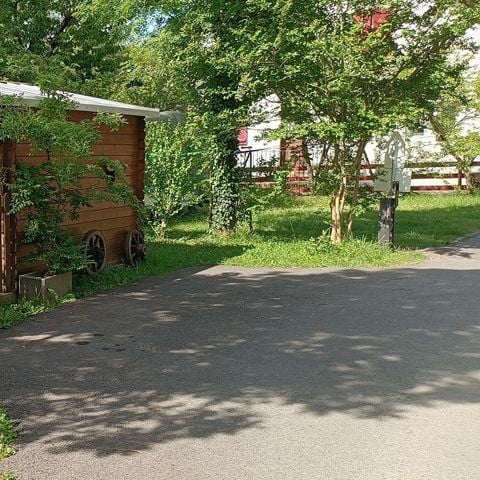 CHALET 2 persone - Piccolo chalet dormitorio in legno (senza cucina né acqua)