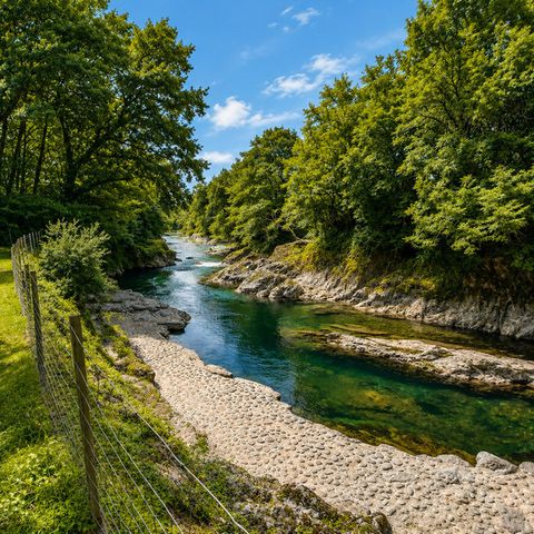 PIAZZOLA - Lato fiume: auto + tenda/roulotte o camper